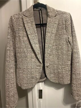 Amanda & Chelsea Neutral Tweed Blazer Jacket
